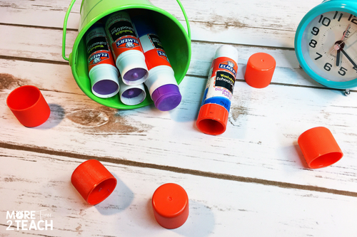 Check out all the reasons why you should stop wasting your money on glue sticks. Glue sponges are the new glue sticks! 